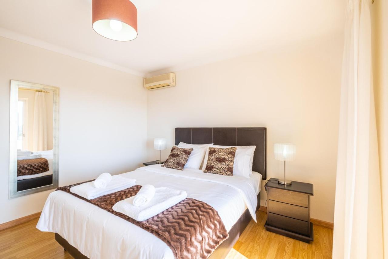 Villa Estrelicia - Pool - Free Wi-Fi - New In Booking Loulé Kültér fotó